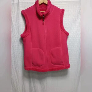 Fuda Faux Shearling fleece Reversible vest. Ladies size L